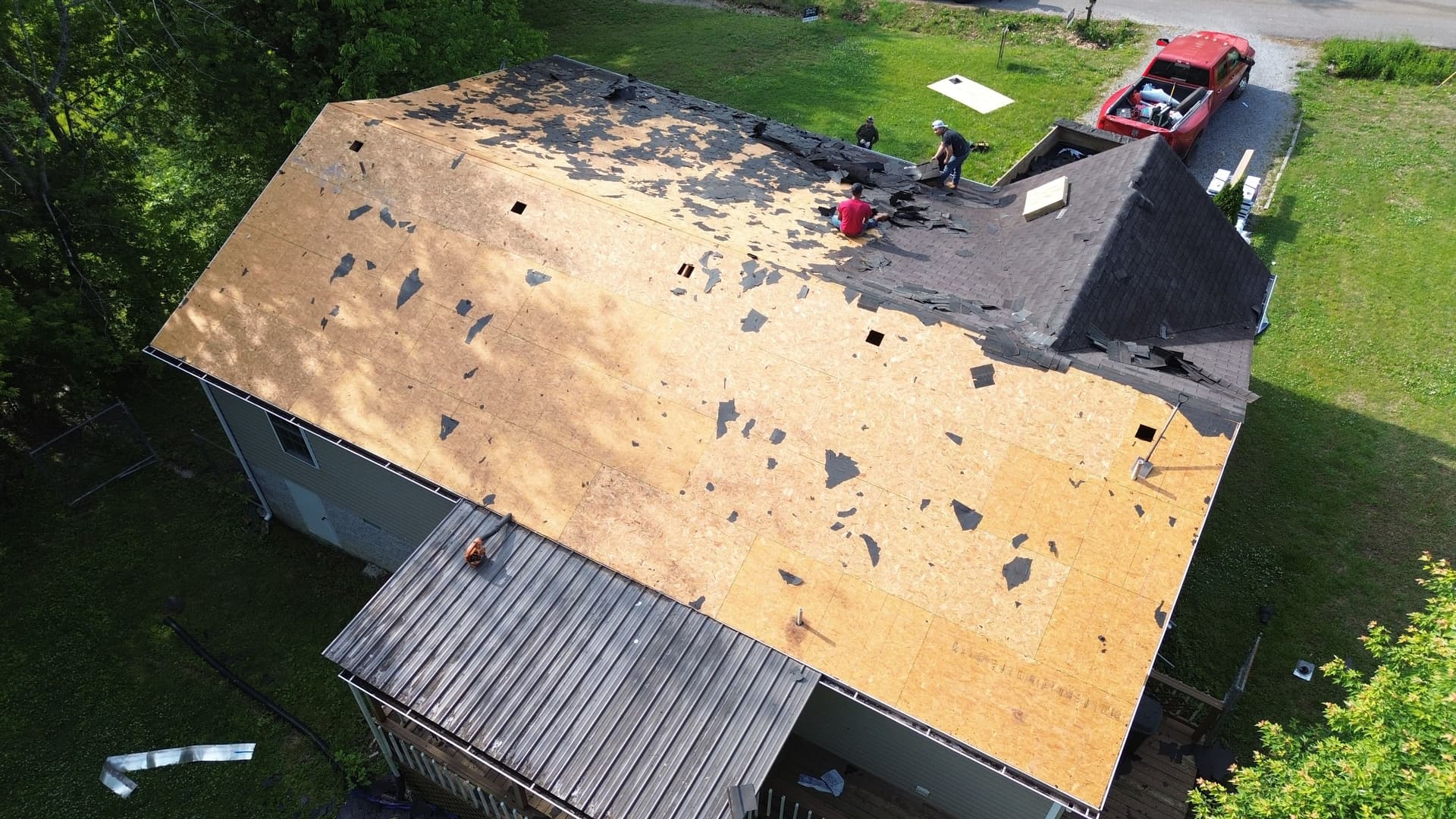Gallery photos for Woodbury TN Roof Replacement with Tamko Titan XT Black Walnut Shingles: Image #3