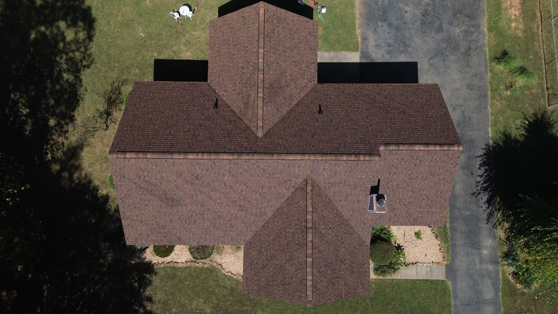 Full Roof Replacement in Murfreesboro with TAMKO Titan XT Shingles image
