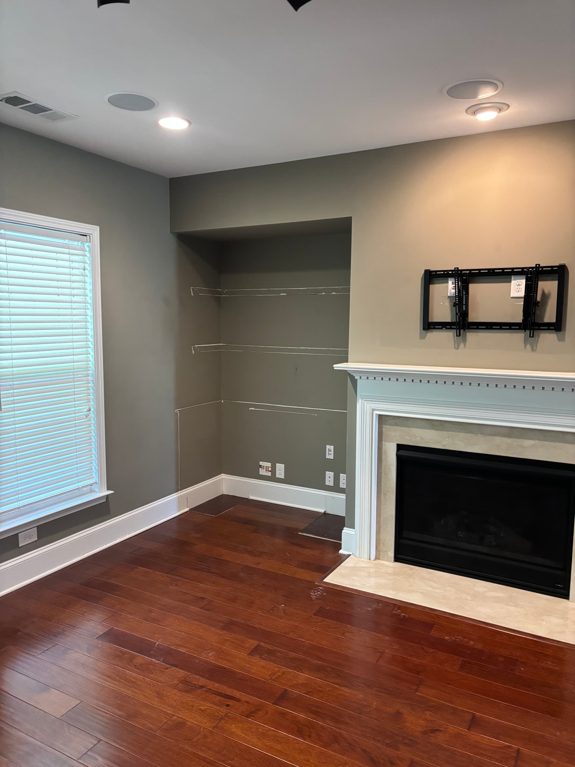 Gallery photos for Custom Built-In Arched Niches That Completely Changed a Living Room: Image #3