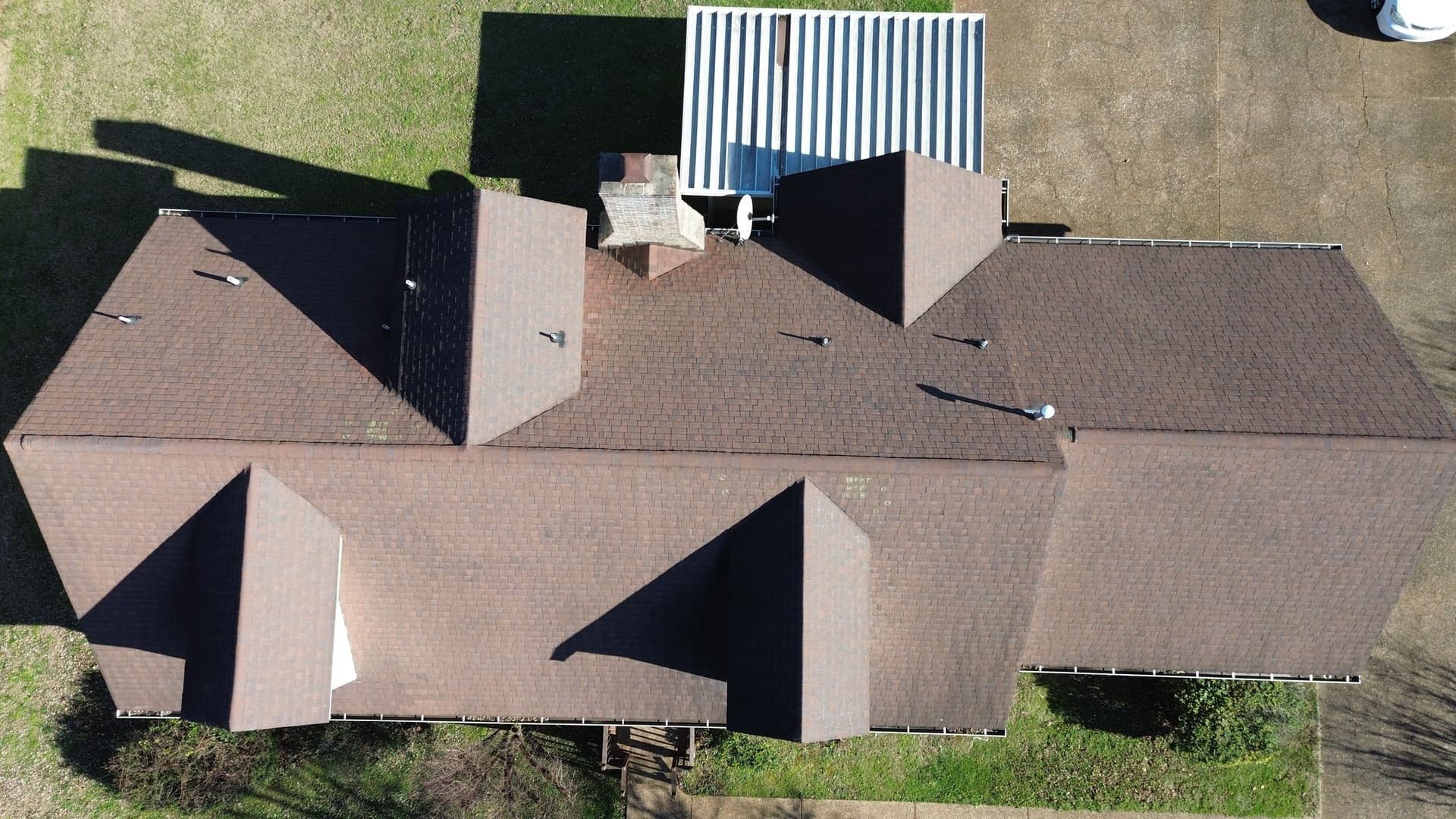 Gallery photos for Insurance-Approved Roof and Gutter Replacement in Murfreesboro TN: Image #3