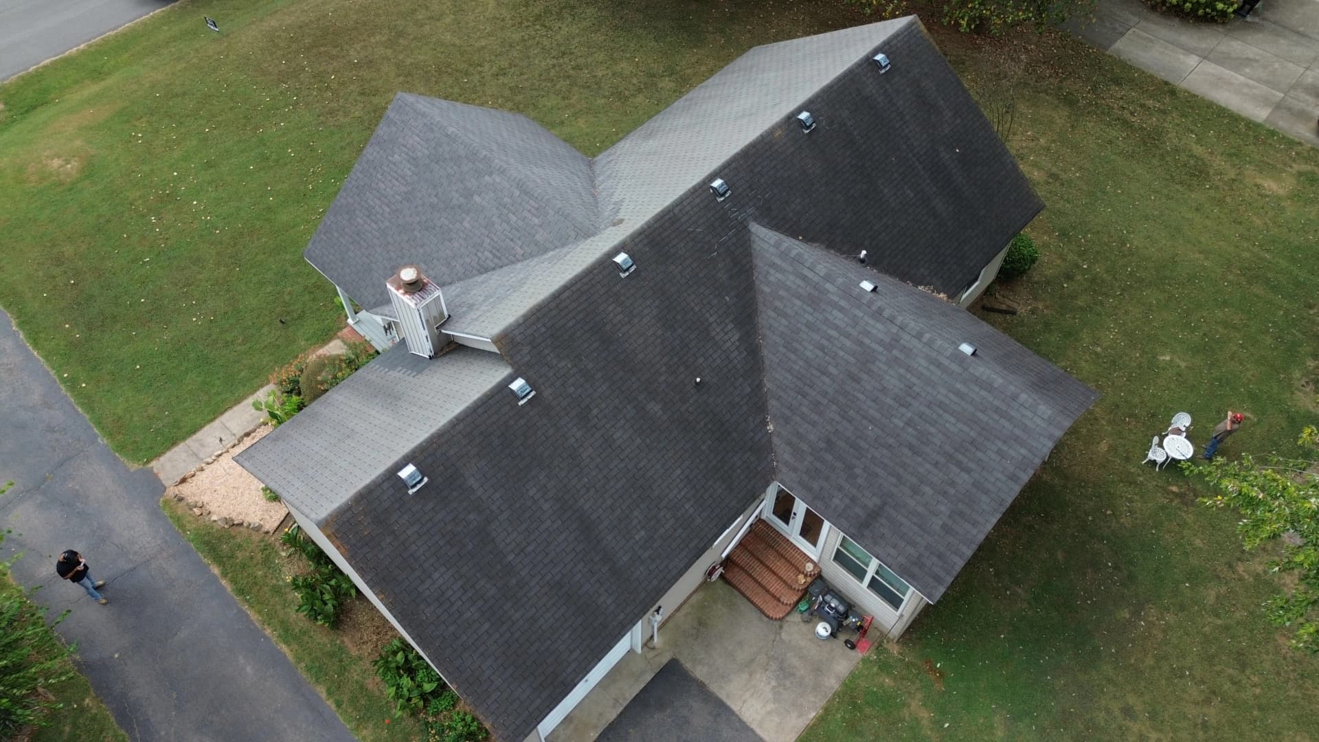 Gallery photos for Full Roof Replacement in Murfreesboro with TAMKO Titan XT Shingles: Image #2