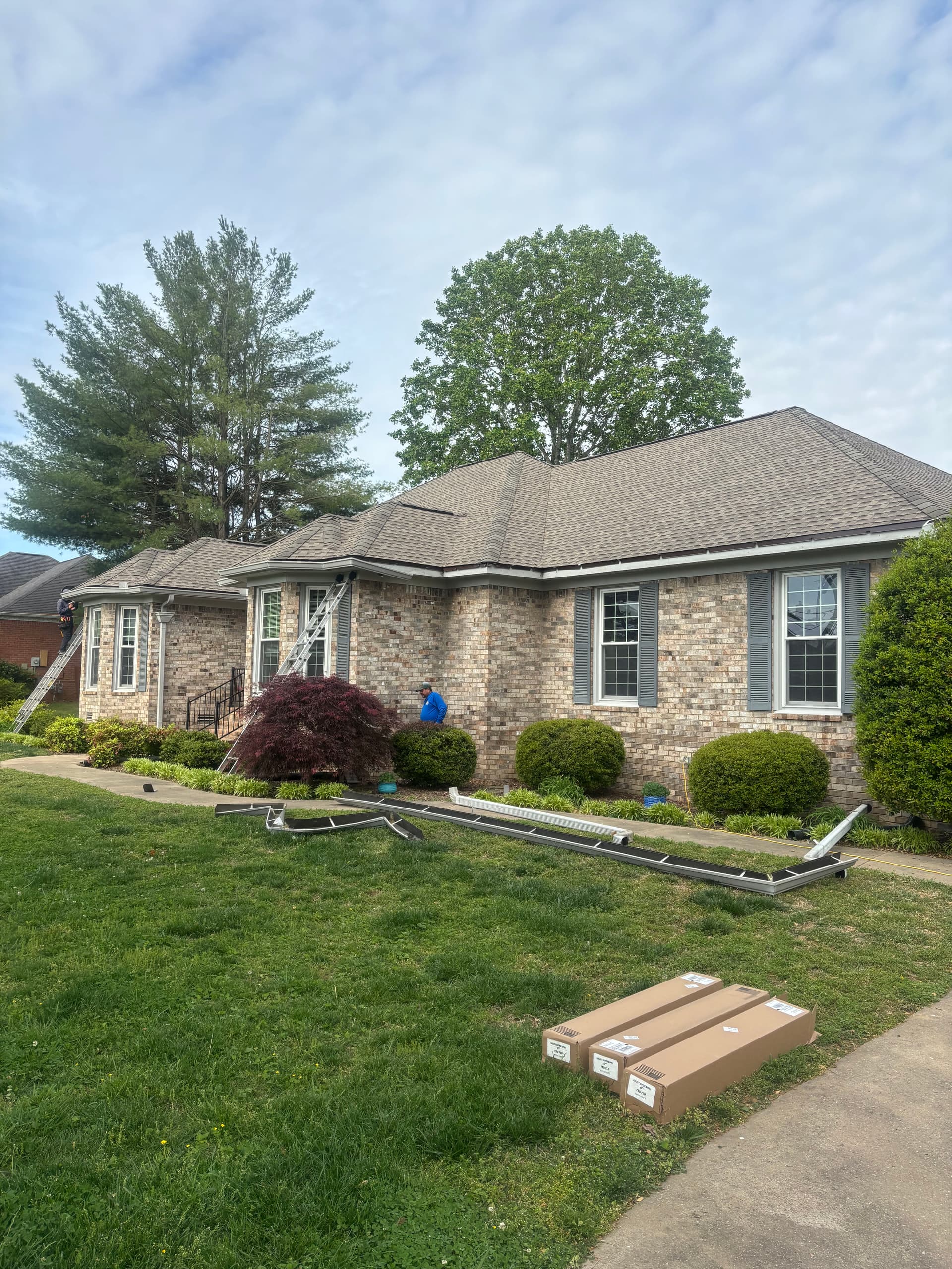 Gallery photos for 500 Feet of Seamless Gutters with Micro Mesh Guards in Murfreesboro: Image #1