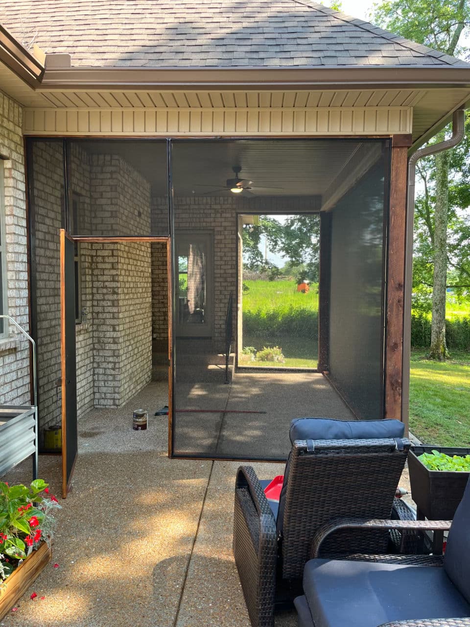 Gallery photos for Screened Porch That Actually Keeps the Bugs Out: Image #4