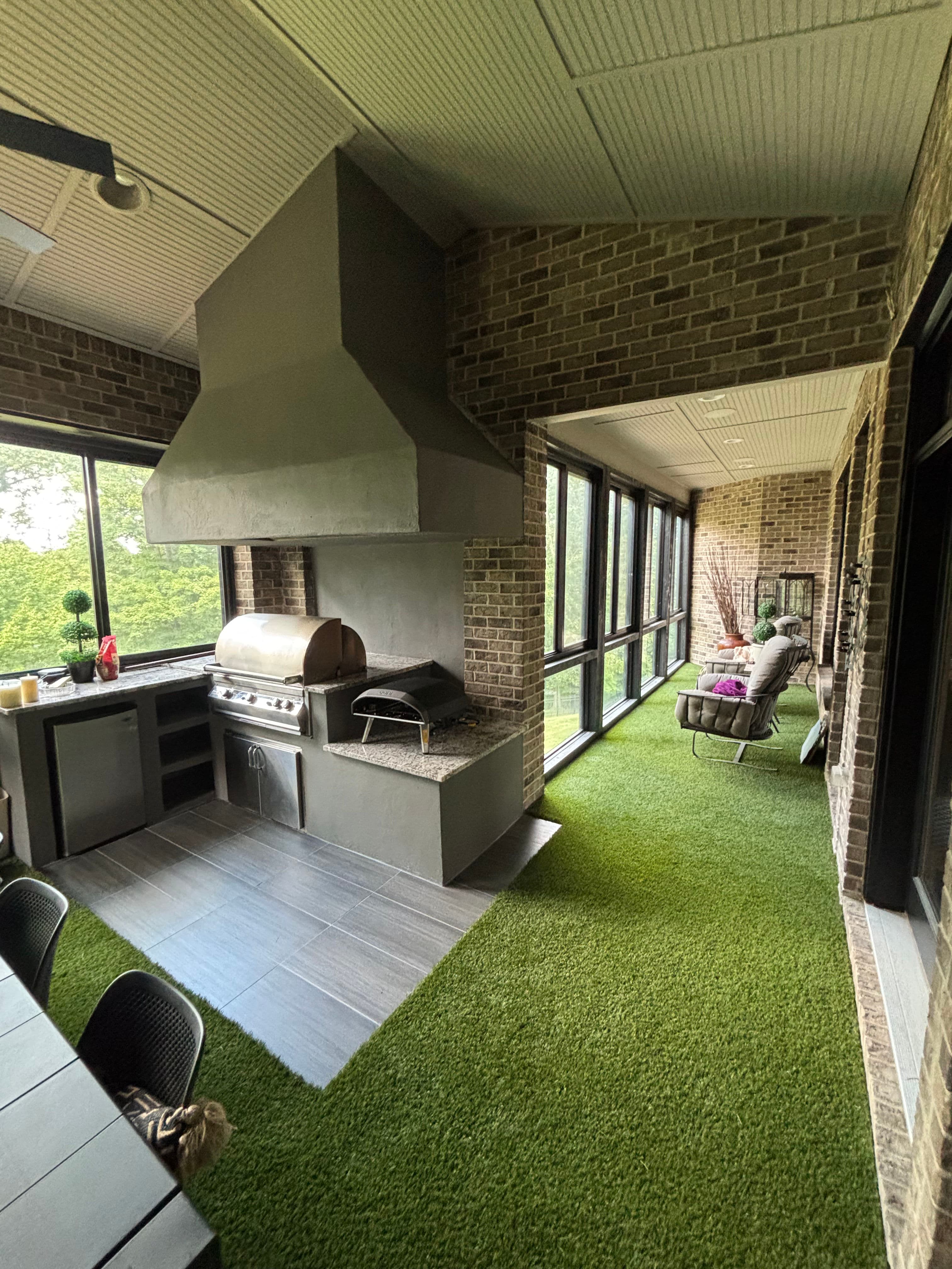 Project Brentwood Screen Room Goes From Dated to Dialed In image