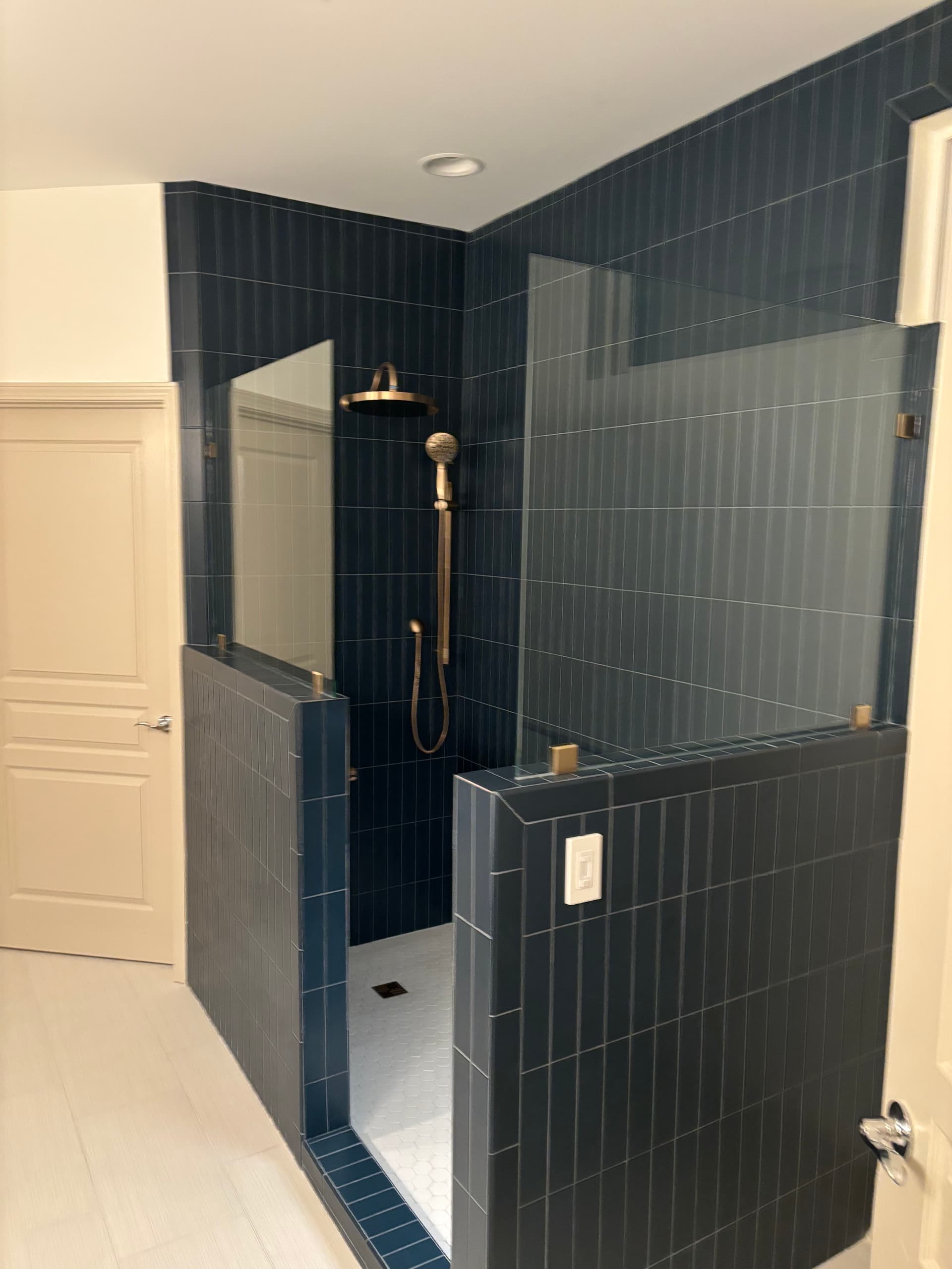 Gallery photos for Mount Juliet TN Bathroom Remodel with Lit Niche and Custom Shower: Image #2